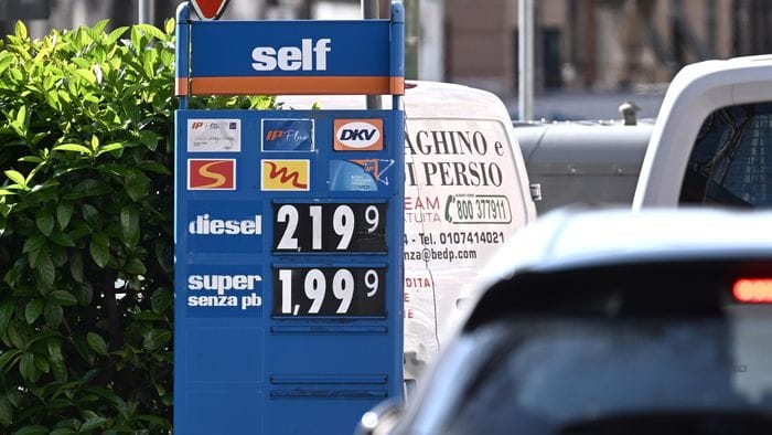 https://storage.ecodibergamo.it/media/photologue/2026/3/22/photos/cache/codacons-ancora-rincari-per-i-carburanti-leffetto-sconto-delle-accise-si-rid_a0bd3eb8-260f-11f1-b8b2-2221012ac144_1920_1080_v3_large_16_9.jpg