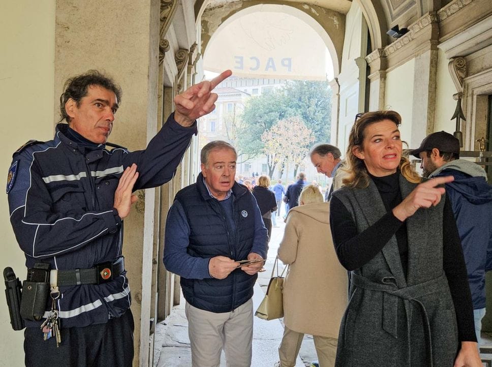 Referendum, domenica alle 23 in Bergamasca il 52,64% di affluenza. La città raggiunge il 56,95%