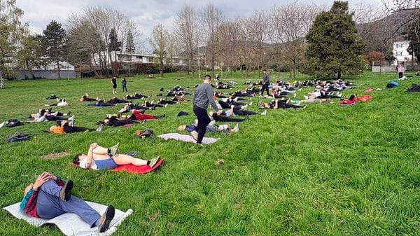 Ginnastica nei parchi: in 130 alla lezione a cielo aperto a Redona - Le prossime date