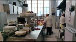 Si spegne l'effetto ripresa su bar e ristoranti: perse in un anno circa 80 attività