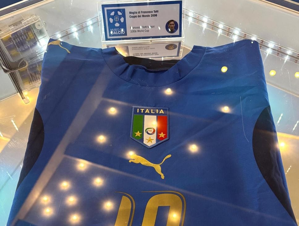 Aspettando la Nazionale, storia e trionfi azzurri in mostra al Donizetti - Le foto