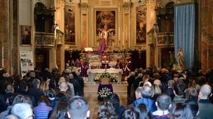 Chiesa gremita a Villa di Serio per i funerali di Mattia Signorelli