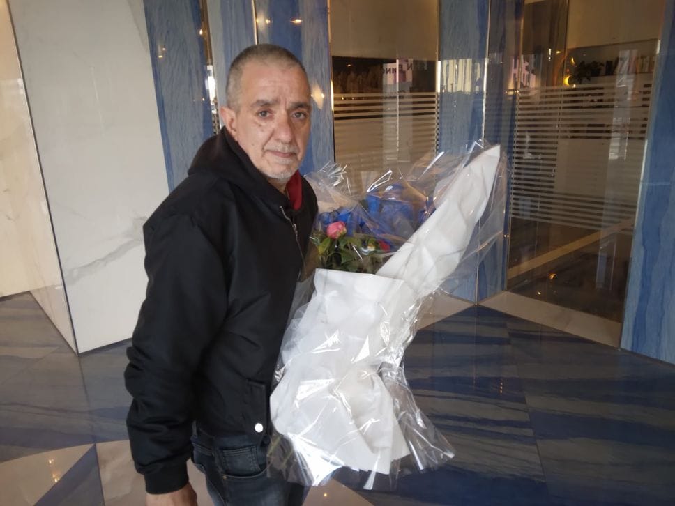 Valentina, oggi l’ultimo saluto. Per lei 50 rose blu: «Le adorava»