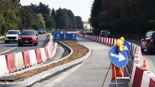 Bergamo, in via Autostrada, avanza il cantiere. Viabilità, ora la fase più delicata