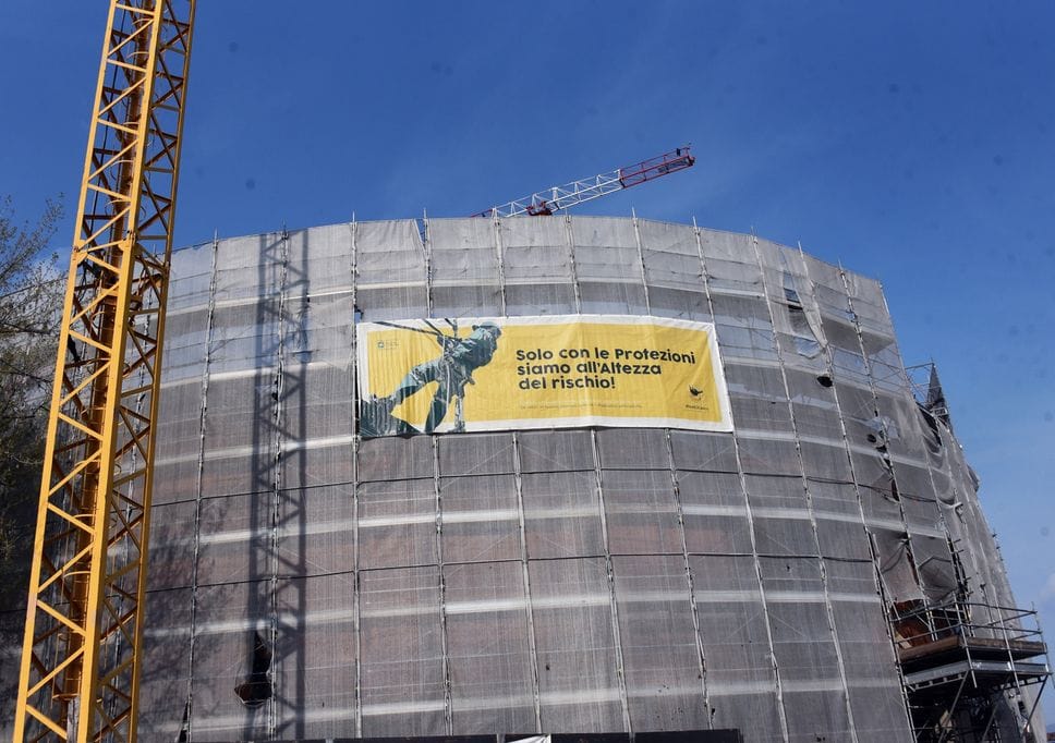 Nuova Gamec, segnali di ripartenza sul cantiere. Ad aprile si spostano le vecchie gru