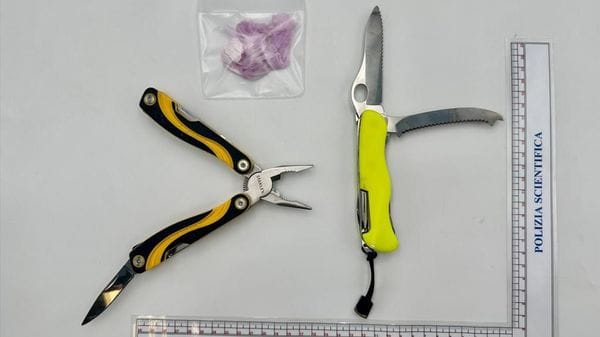 Resistenza alla polizia e violazione del foglio di via: denunciato 25enne