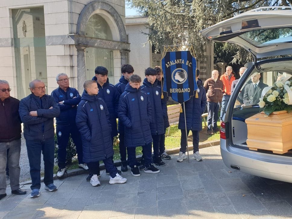 L’addio a Beppe Savoldi: «Gesù gli farà i complimenti per come ha vissuto i suoi doni»