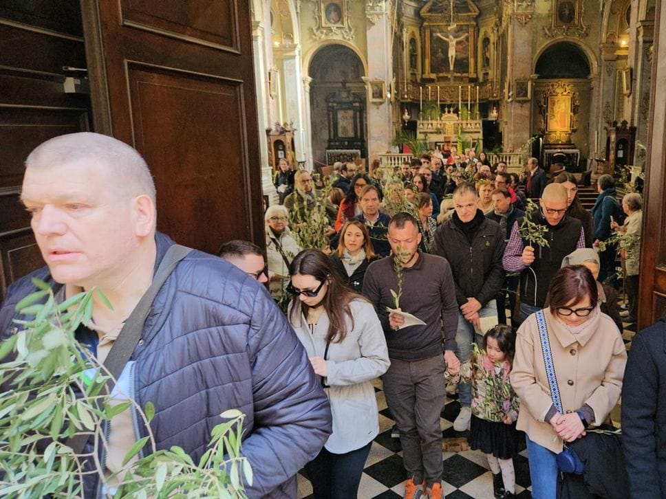 Domenica delle Palme, il Vescovo: «L’amore di Dio non ci lascia al vuoto del male» - Video