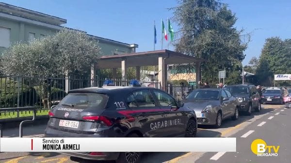 Trescore Balneario, visita del ministro Valditara all'insegnante accoltellata