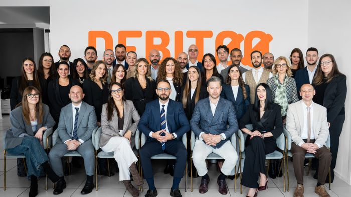 https://storage.ecodibergamo.it/media/photologue/2026/3/3/photos/cache/debitoo-group-a-bergamo-un-nuovo-interlocutore-per-la-gestione-del-debito_2c1c46a6-16f3-11f1-b839-8063e8bdc6b5_1920_1080_v3_large_16_9.jpg