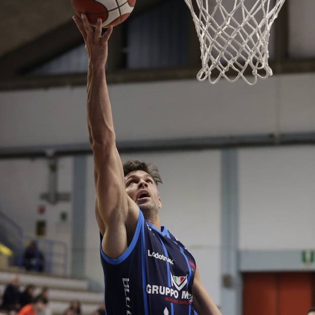 «Brusa Easter Slam», una dodici ore di basket e di solidarietà per Slums Dunk