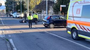 Dalmine, auto contro moto:  ferito un 62enne. Poco distante anche un frontale-Foto