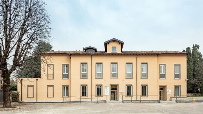 https://storage.ecodibergamo.it/media/photologue/2026/3/31/photos/cache/sanita-open-day-alle-case-di-comunita-per-conoscere-i-servizi-offerti_23edec56-2ce1-11f1-84d6-ff427df3aa91_1920_1080_v3_large_16_9.jpg