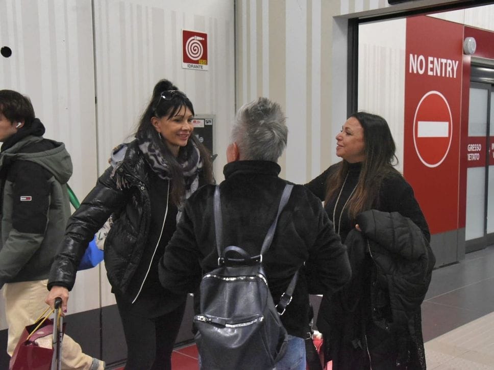 Tra loro anche le cantanti Luisa Corna e Francesca Alotta