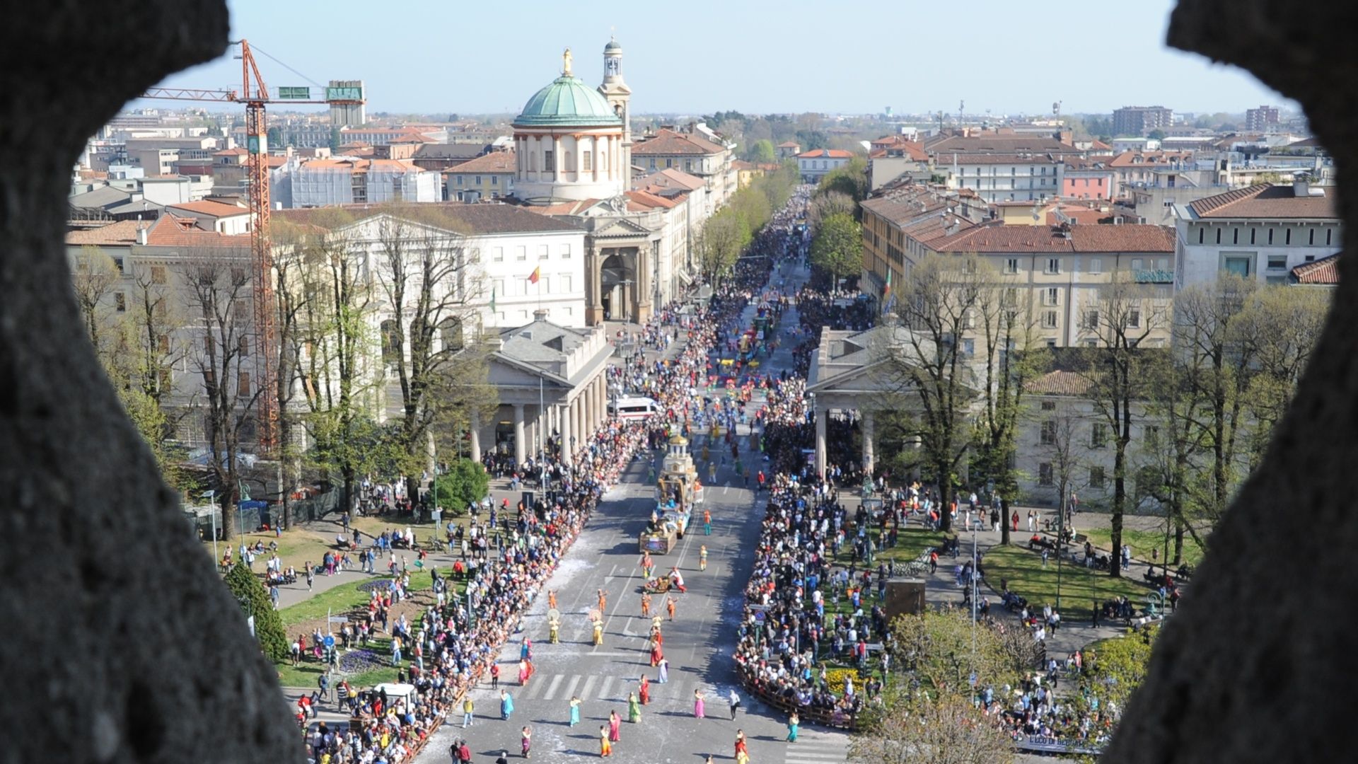 https://storage.ecodibergamo.it/media/photologue/2026/3/9/photos/il-carnevale-torna-in-citta-grande-attesa-per-la-festa-di-mezza-quaresima_377f0c2e-1ba1-11f1-9e9c-6d7be3422135_1920_1080.jpg