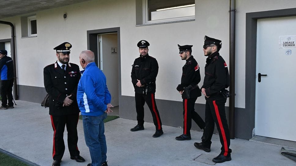 Osio Sotto, tenta di portare via un bambino di 8 anni. Il mister-carabiniere: «Così l’ho fermato»