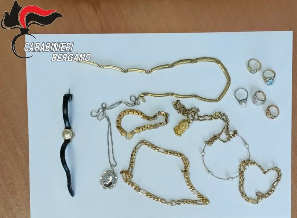 Truffa del «finto carabiniere», due anziane raggirate: arrestati i responsabili
