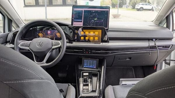 Dall'Italia il software che aiuta le auto autonome a interpretare l'ambiente   