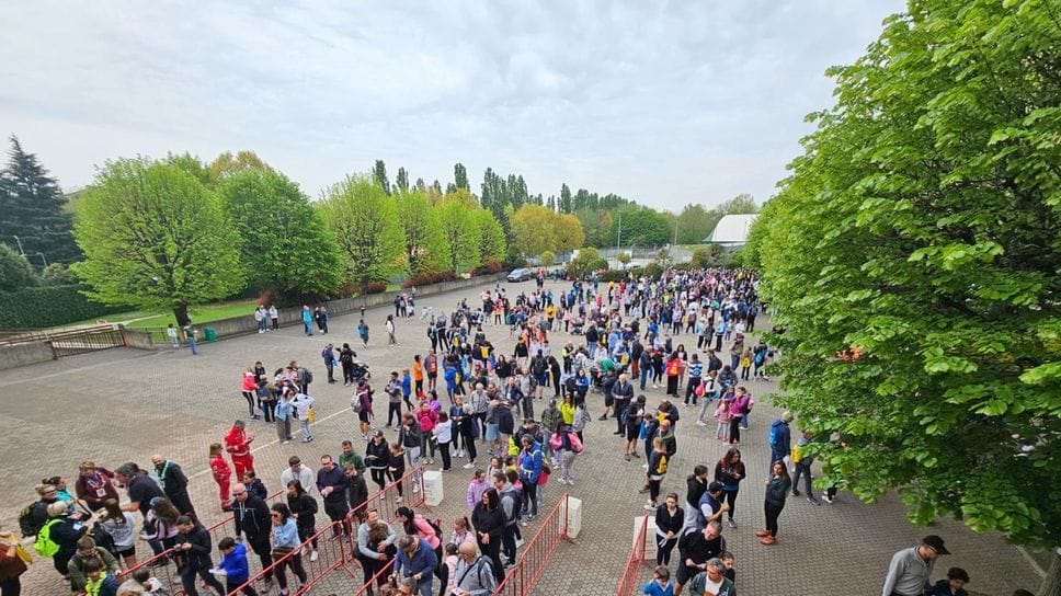 «Amò toecc insema soi Coi de Berghem»: in duemila alla Camminata delle scuole cattoliche - Foto