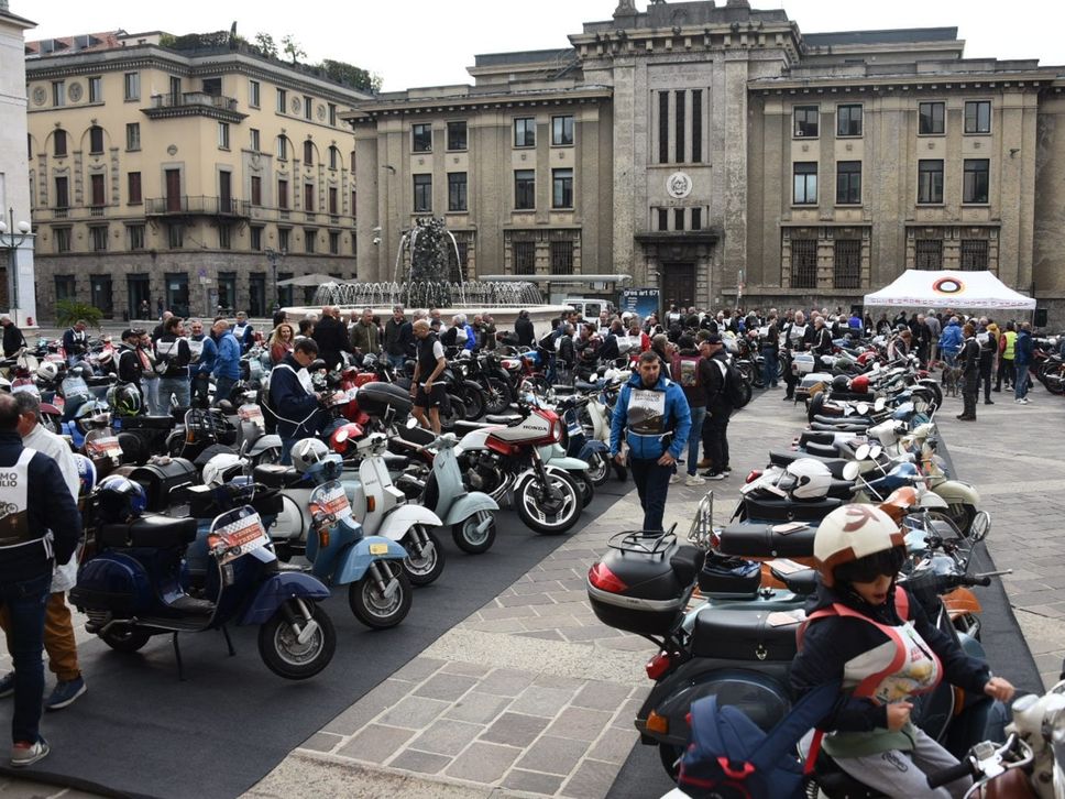 In 260 per la Bergamo-San Vigilio in moto d’epoca - Foto e video