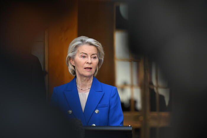 Von der Leyen, 'entro il mese nuove regole su aiuti di Stato in energia'