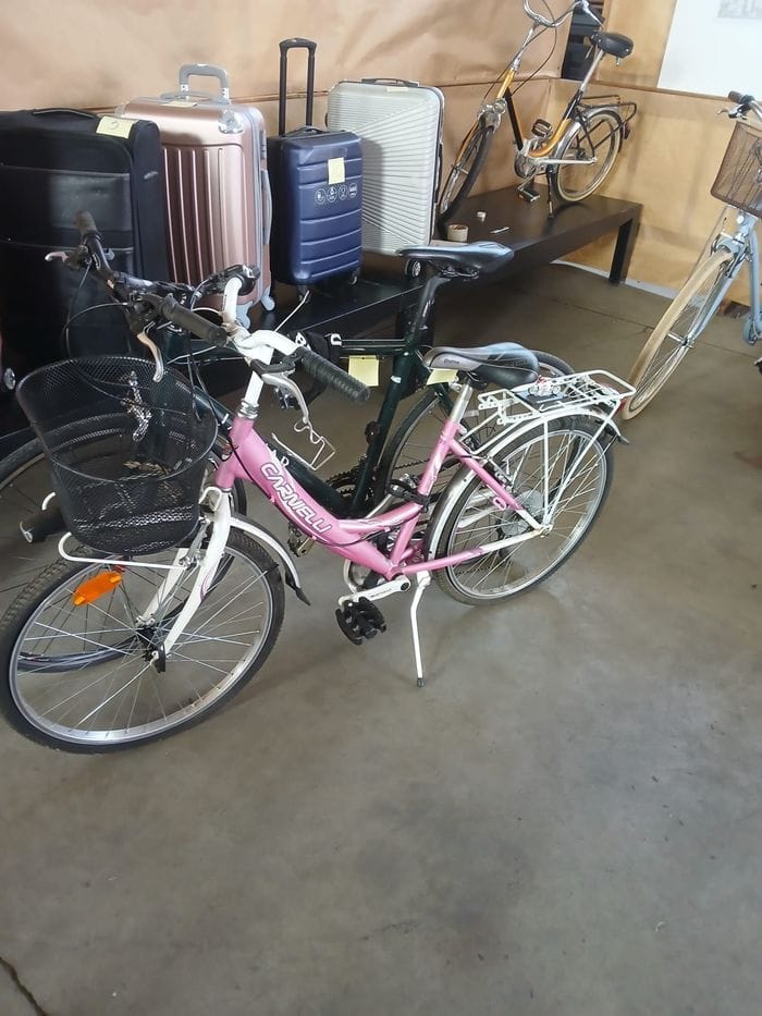 Oggetti smarriti, per la prima volta asta il 21 e 23 aprile del Comune di Bergamo