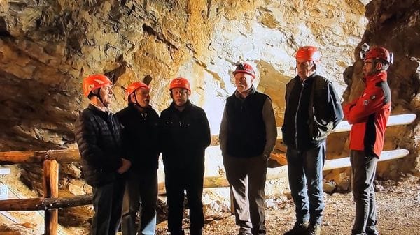 Quelle pause «anomale» nei canti dei minatori di Dossena