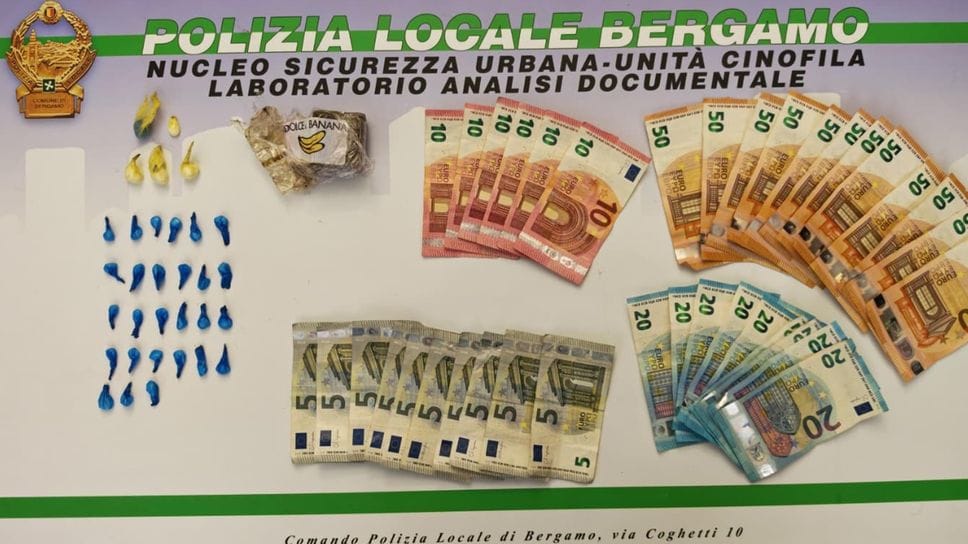 Spaccio nella zona della stazione di Bergamo, arrestato un uomo