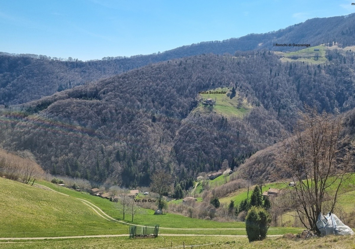 Trekking in Val de Grü, un percorso ad anello che parte da Aviatico
