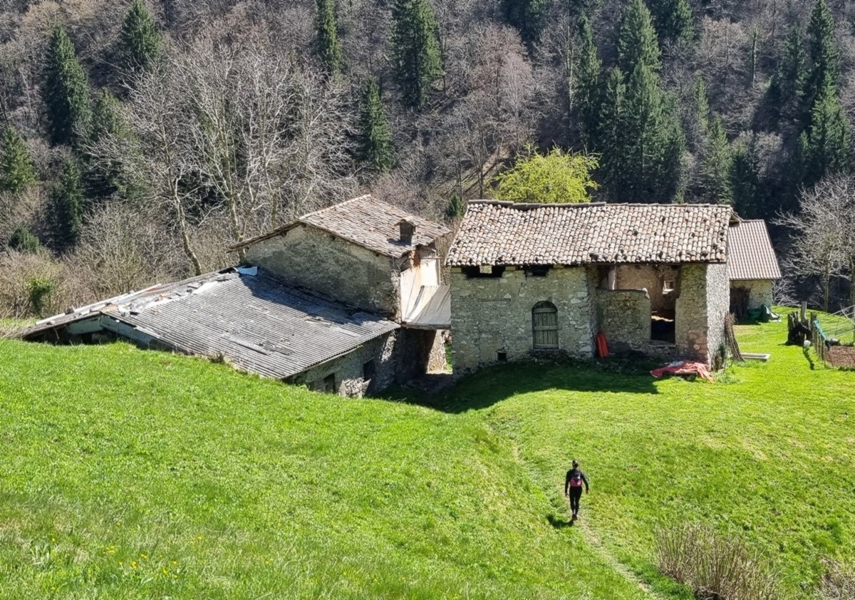 Trekking in Val de Grü, un percorso ad anello che parte da Aviatico