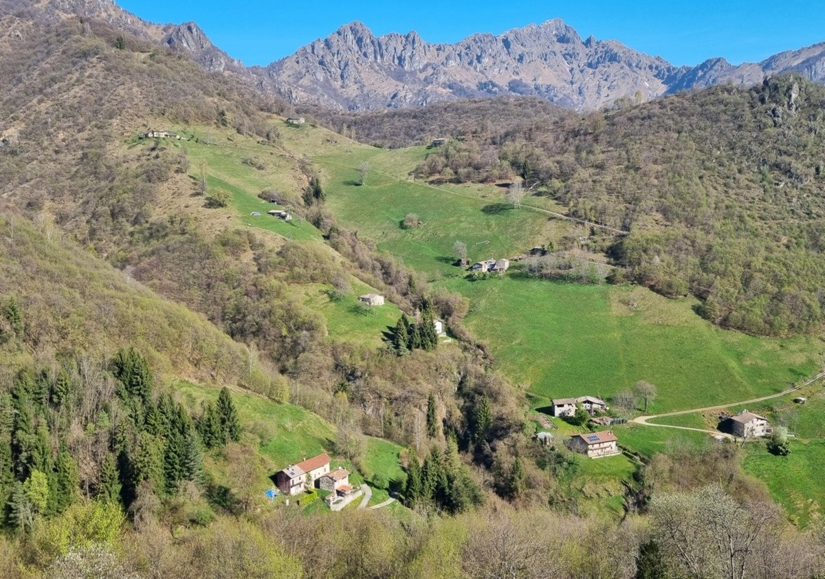 Trekking in Val de Grü, un percorso ad anello che parte da Aviatico