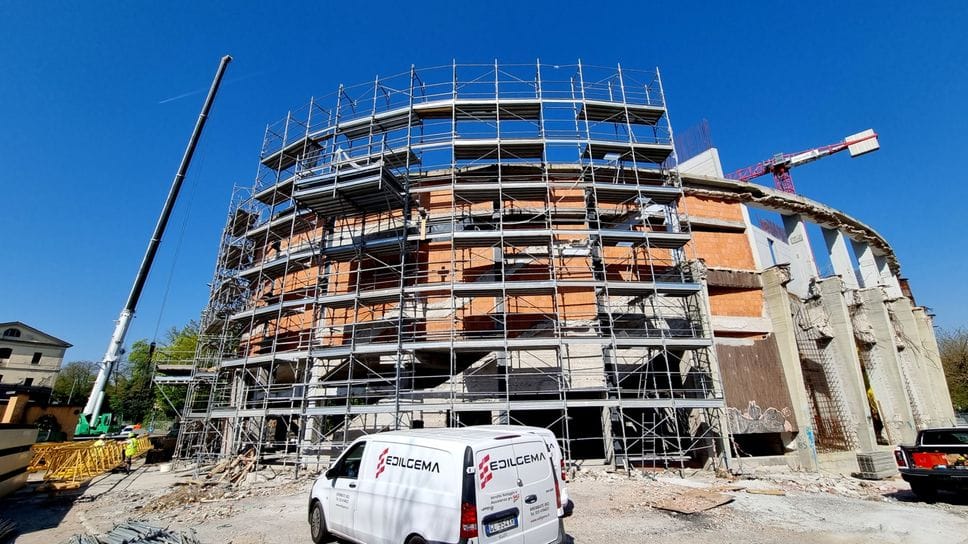 Gamec, il Comune stima oltre 5,2 milioni di danni dopo lo stop al cantiere