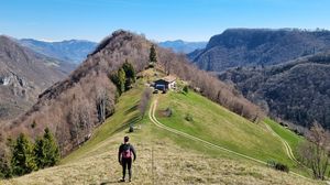 Trekking in Val de Grü, un percorso ad anello che parte da Aviatico