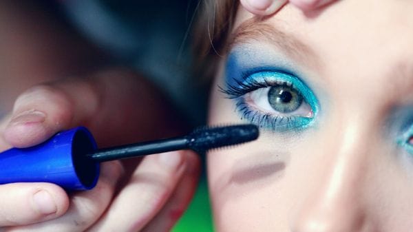 Cosmeticorexia, problema silenzioso per gli adolescenti