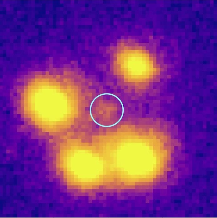 Una galassia di 8 miliardi di anni fa sfida le teorie astrofisiche