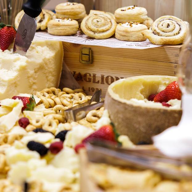 Da «Capriccio» il buon profumo di primavera e di colombe pasquali appena sfornate