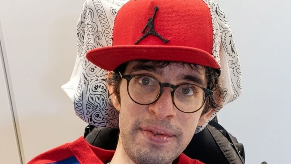 Dolore a Bergamo per John David, una vita tra sorrisi e viaggi contro le difficoltà