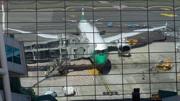 L'Ue ribadisce, 'non ci sono carenze di carburante per aerei, monitoriamo'