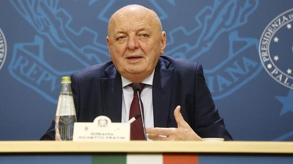 Pichetto, 'gas a 70 euro è soglia per riattivare il carbone'