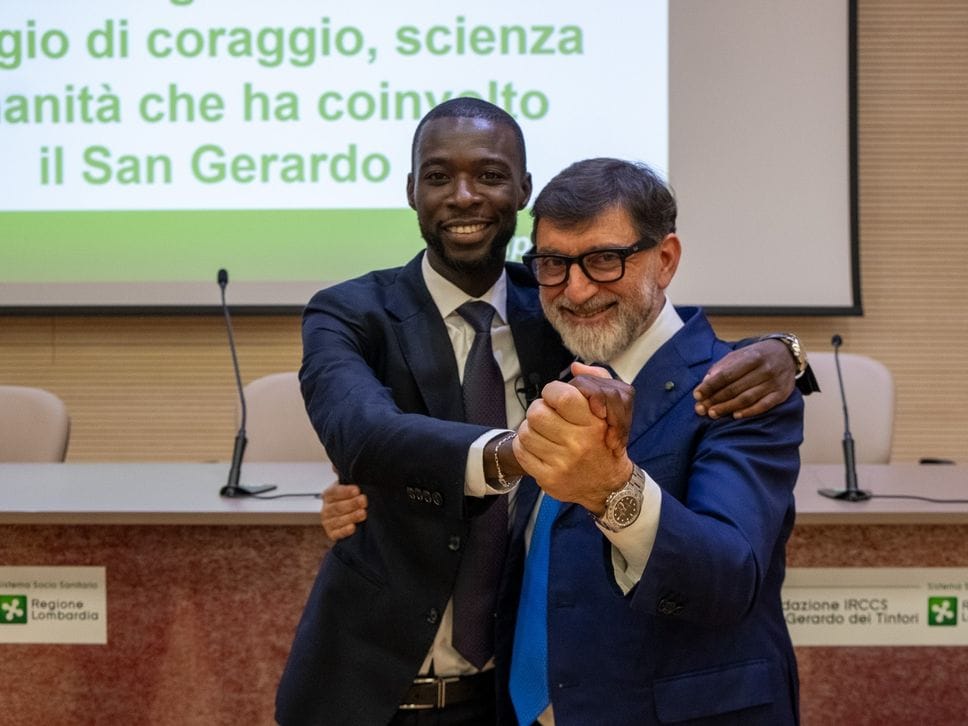 Intervento di 40 ore per separare gemelle siamesi al San Gerardo. Nello studio anche medici del «Papa Giovanni»