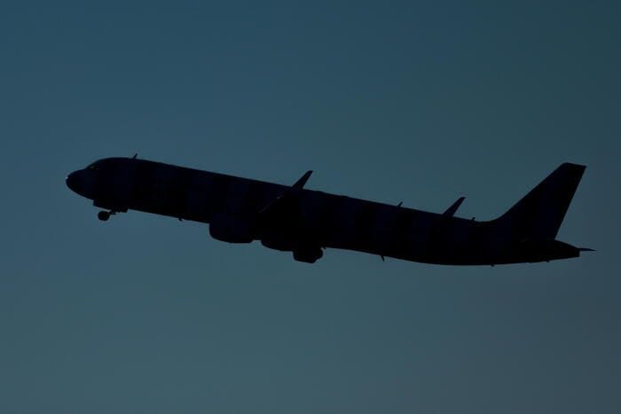 Ue, 'valutiamo obbligo scorte minime di jet fuel per i Paesi membri'