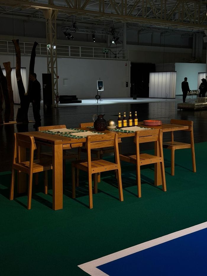 Foppapedretti in festa per i suoi 80 anni: doppio appuntamento al Fuorisalone del Mobile