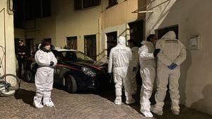 Abbandonò a Taleggio il corpo dell’amico morto cadendo dal tetto, chiesto il processo per il 53enne