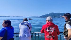 Barca affonda all’alba nel lago tra Predore e Clusane, scattano i soccorsi