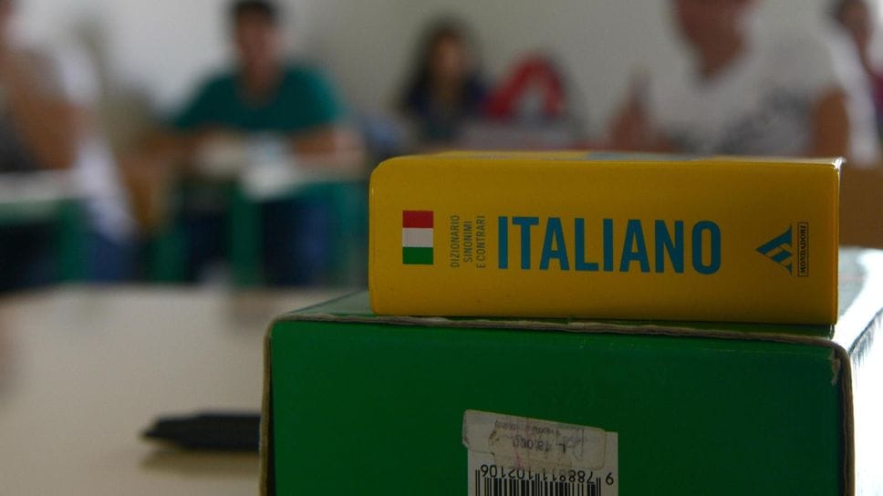 Sisana, 40 anni in cattedra: la scommessa è nutrire le giovani generazioni di cultura 