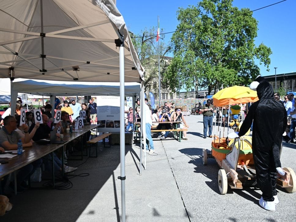 Soap Box Rally, ecco le macchine di sapone che gareggiano sulle Mura-Foto/Video