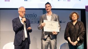 «Lo sbilico» di Alcide Pierantozzi vince il Premio Bergamo 2026