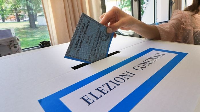 voto le liste dei 14 comuni sono 28 i candidati sindaci la mappa