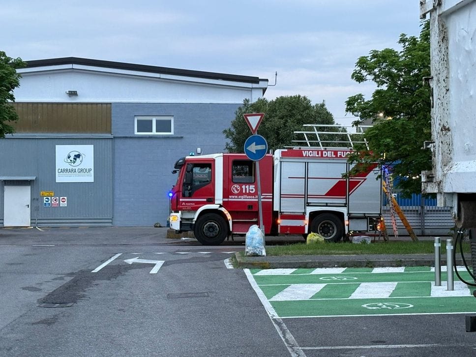 Brusaporto, esalazioni di acido solfidrico da una cisterna. Due operai in condizioni critiche: uno è gravissimo