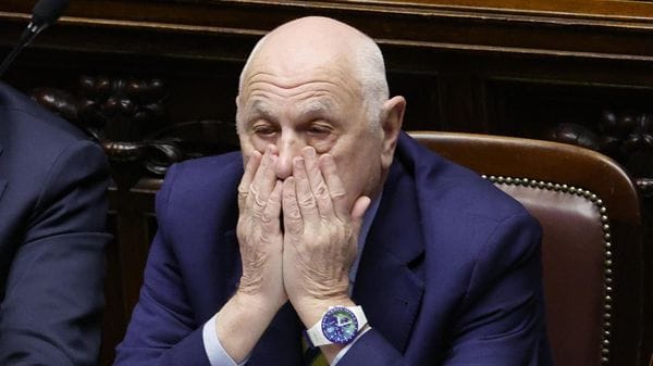 Caso Minetti, per il governo si apre un nuovo fronte. E Nordio ora è a rischio